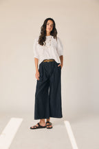 Blusa encaje jaretas blanco