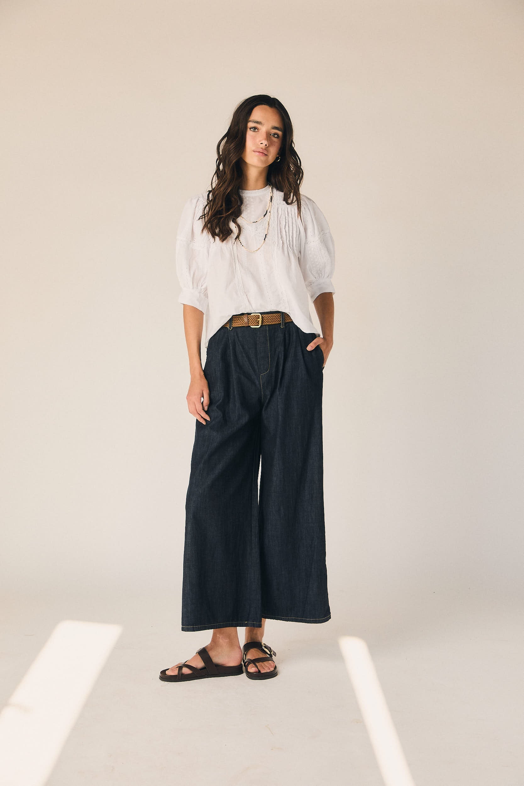 Blusa encaje jaretas blanco