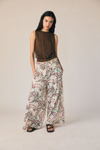 Pantalón fluido con estampado paisley