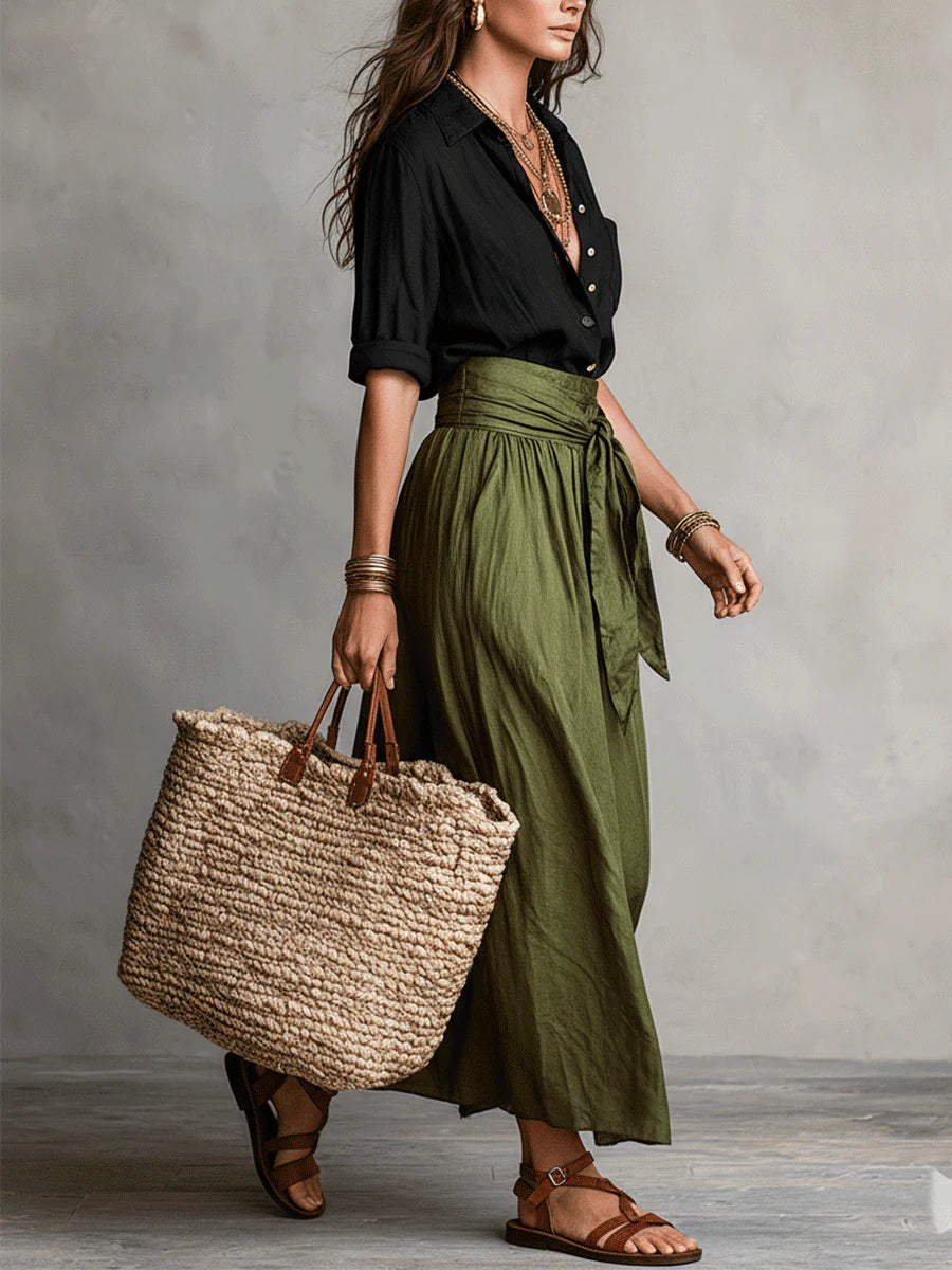 Conjunto de dos piezas: camiseta negra y falda midi verde oliva